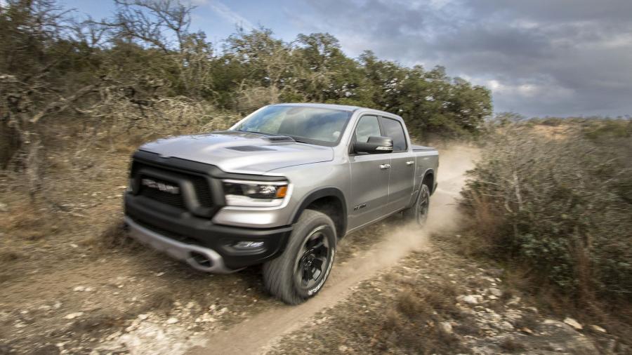  Dodge Ram 1500 Rebel Crew Cab (DT) 2018 года  (фото 42 из 48)